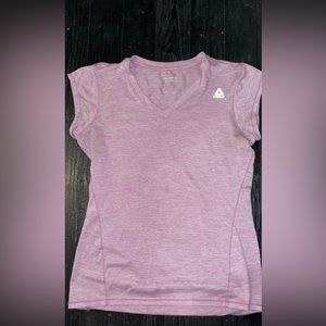 Baby/Light pink athletic shirt